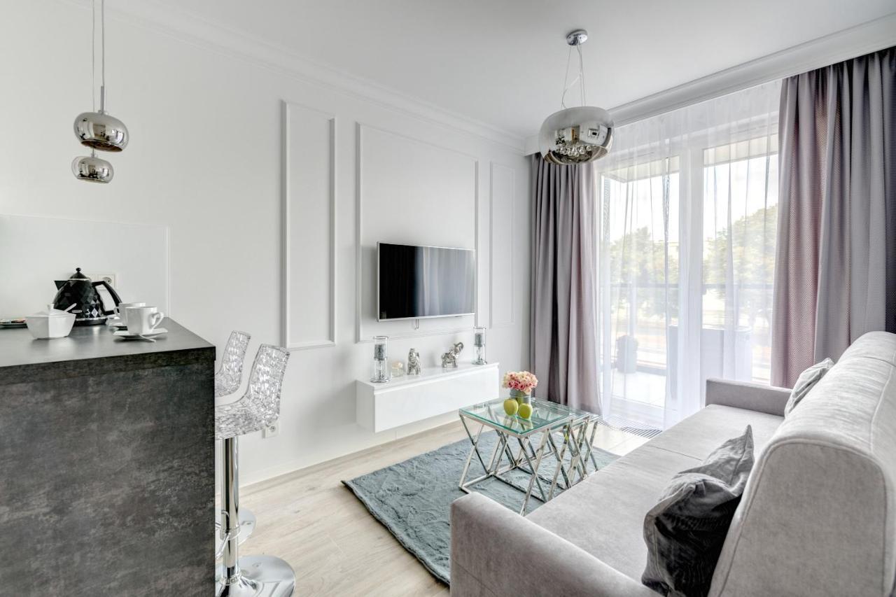 Dom & House - Apartments Navio Estate グダニスク エクステリア 写真